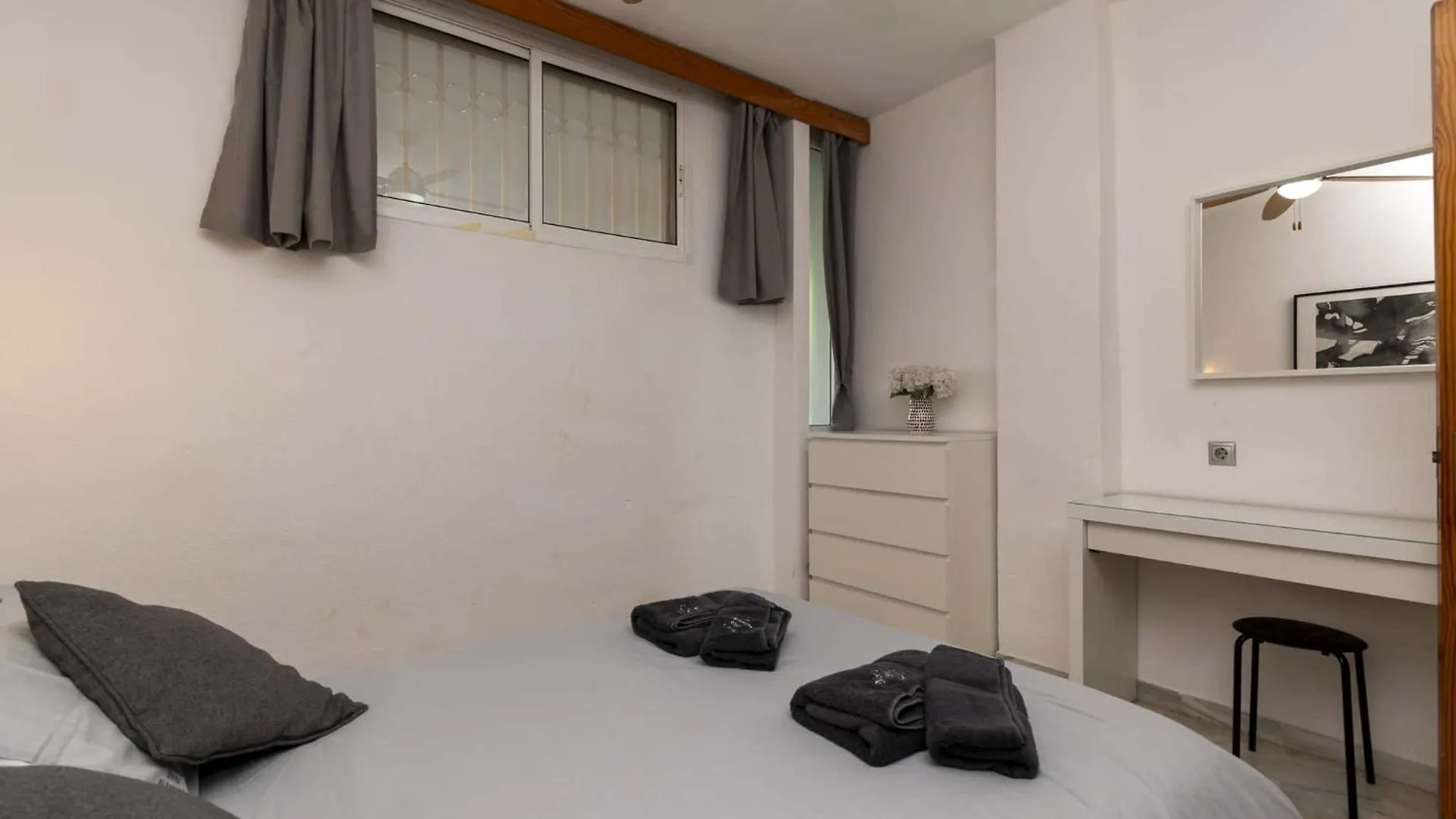 Апартаменты Altamira 1 - One Bed Адехе